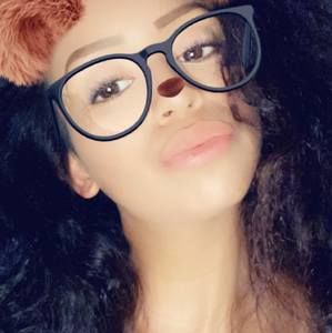 Meet your Posher, Liz